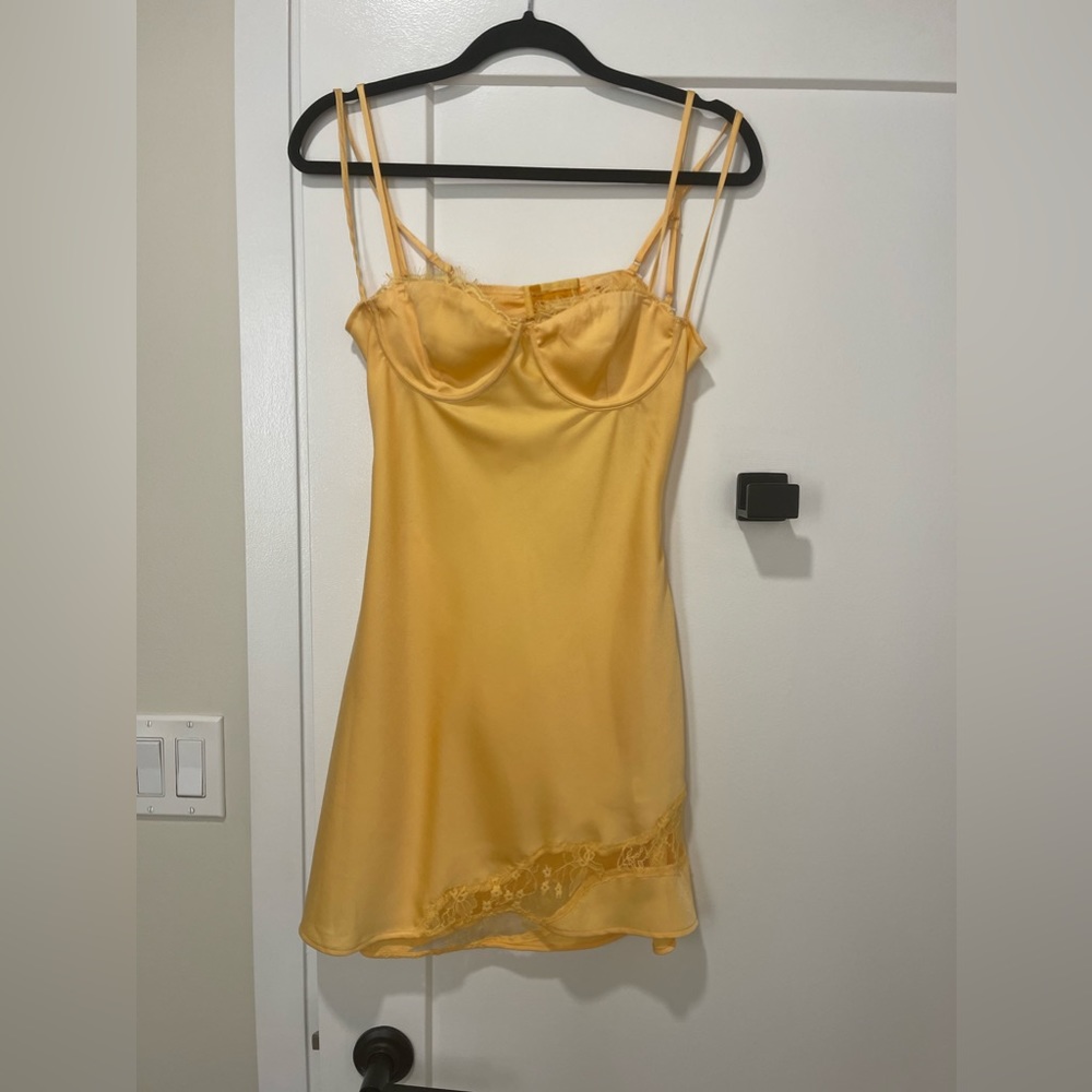 Meshki JOSLYN
Satin Lace Slip Mini Dress - Lemon